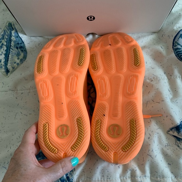 EUC Lululemon athletica Women's Strongfeel training shoes - Picture 2 of 10